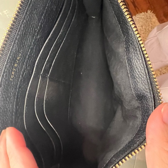 Tory Burch crossbody bag with zipper - Picture 9 of 14